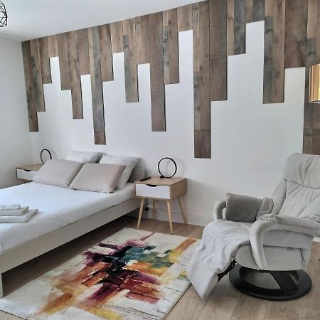 Ch Privee 18M - Canape - Netflix - Appart 120M Woippy المظهر الخارجي الصورة