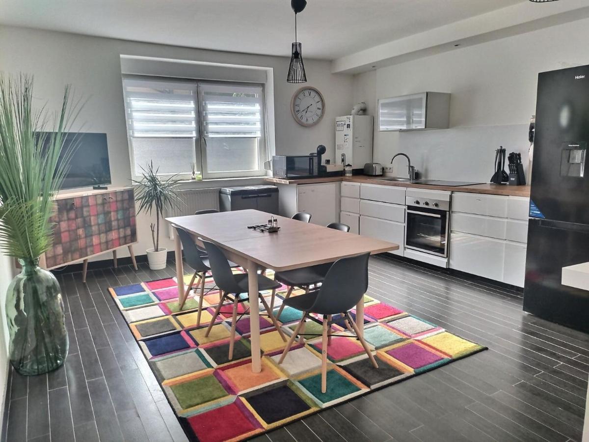 Ch Privee 18M - Canape - Netflix - Appart 120M Woippy المظهر الخارجي الصورة