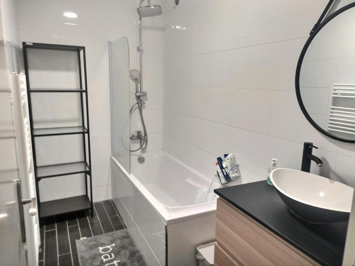 Ch Privee 18M - Canape - Netflix - Appart 120M Woippy المظهر الخارجي الصورة